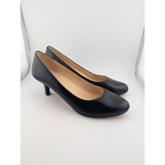 Cole Haan Women's Size 6 Black Leather Kitten Heels Almond Toe - Picture 1 of 9